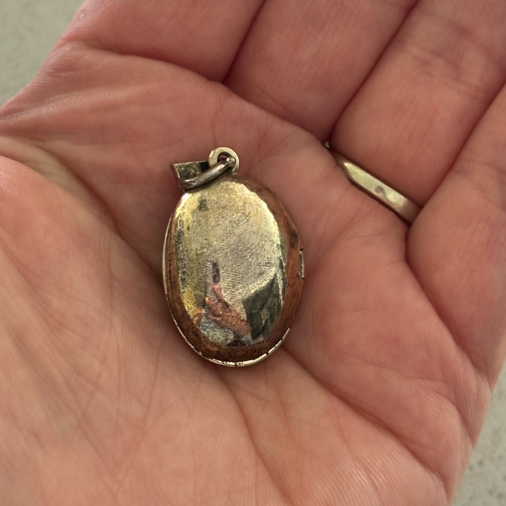 Marcasite & garnet locket necklace - Picture 5 of 5